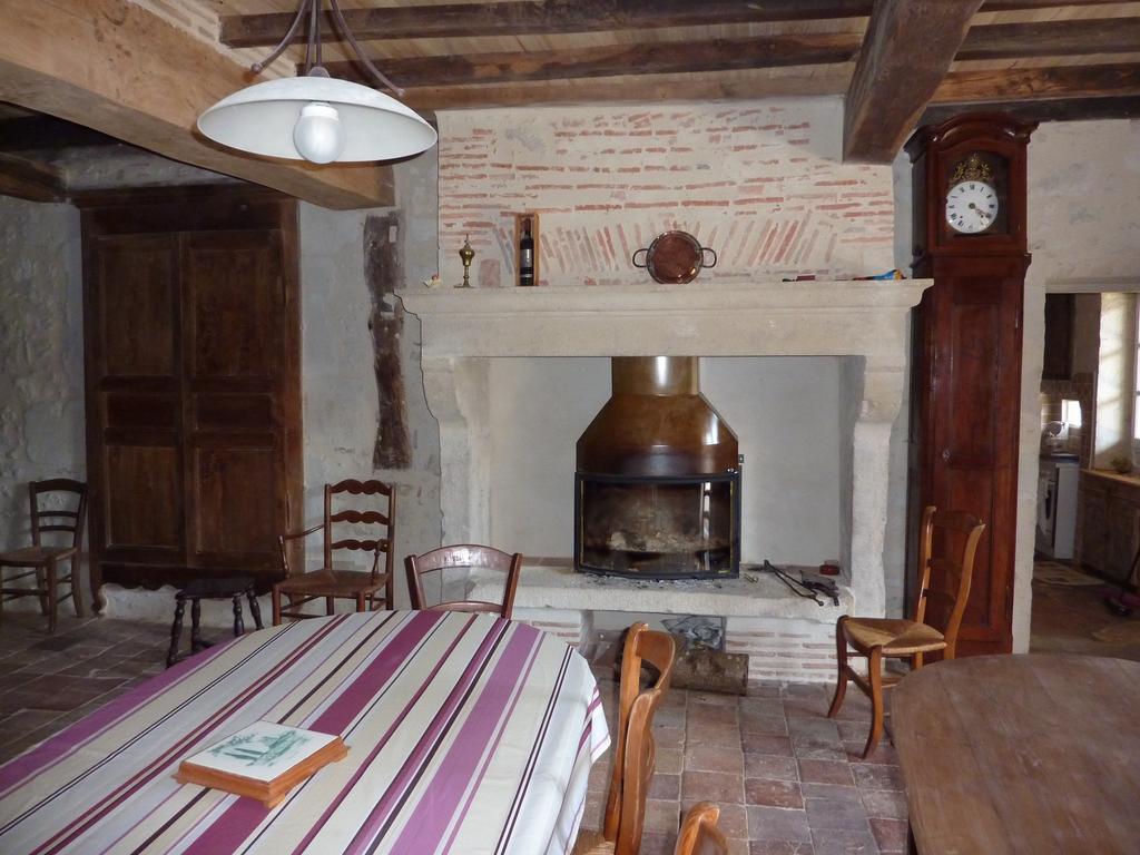 Gite Rural De Caractere Guérin Exterior foto